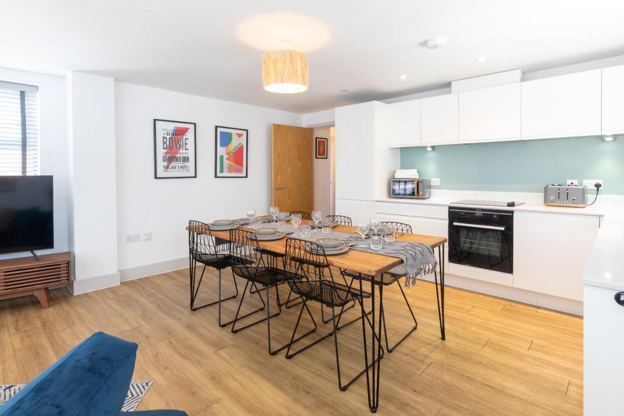 X-Large Two Bedroom & Two Bathroom Apartment With Free Evening Parking Southampton Ngoại thất bức ảnh
